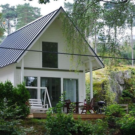 Anfasteroed Gardsvik - Badstugor Med Loft Ljungskile Kültér fotó