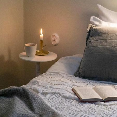 Anfasteroed Gardsvik - Badstugor Med Loft Ljungskile Kültér fotó