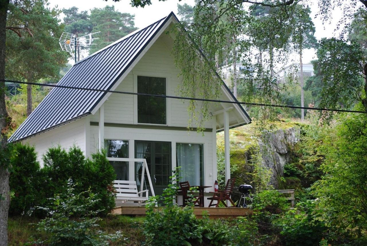 Anfasteroed Gardsvik - Badstugor Med Loft Ljungskile Kültér fotó