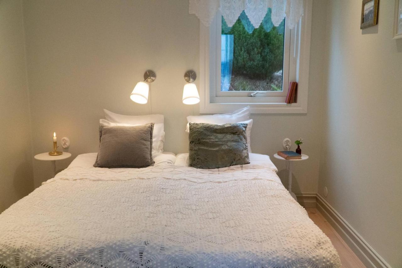 Anfasteroed Gardsvik - Badstugor Med Loft Ljungskile Kültér fotó